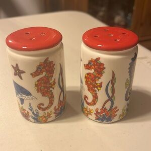 salt and pepper shakers ole mosaic 3 inch tall not sure if vintage or not